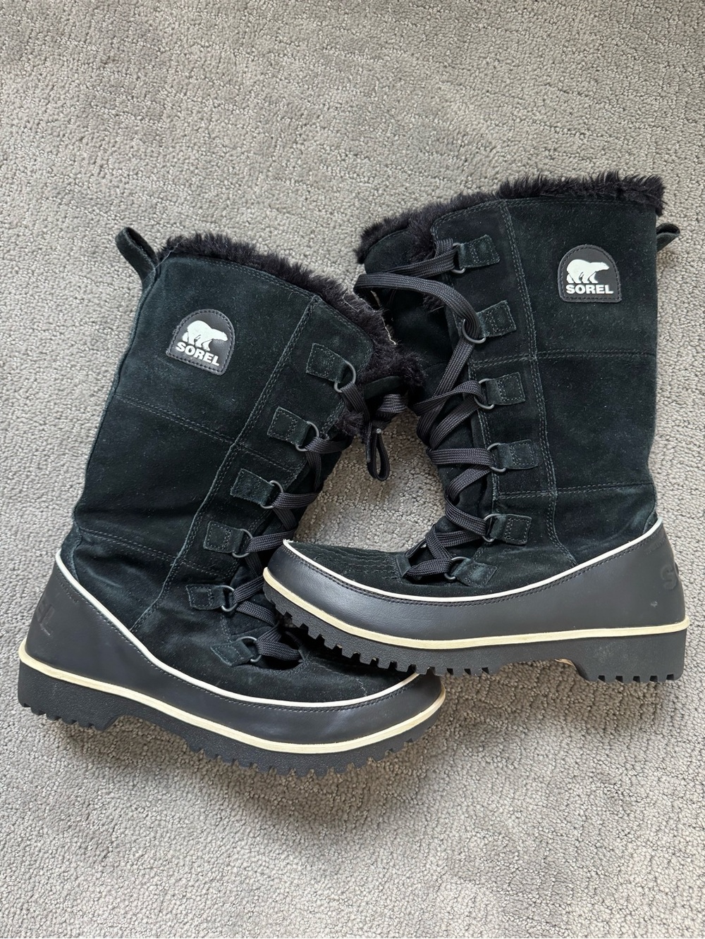 Sorel Black Lace-Up Insulated Winter Boots with Faux Fur Cuff